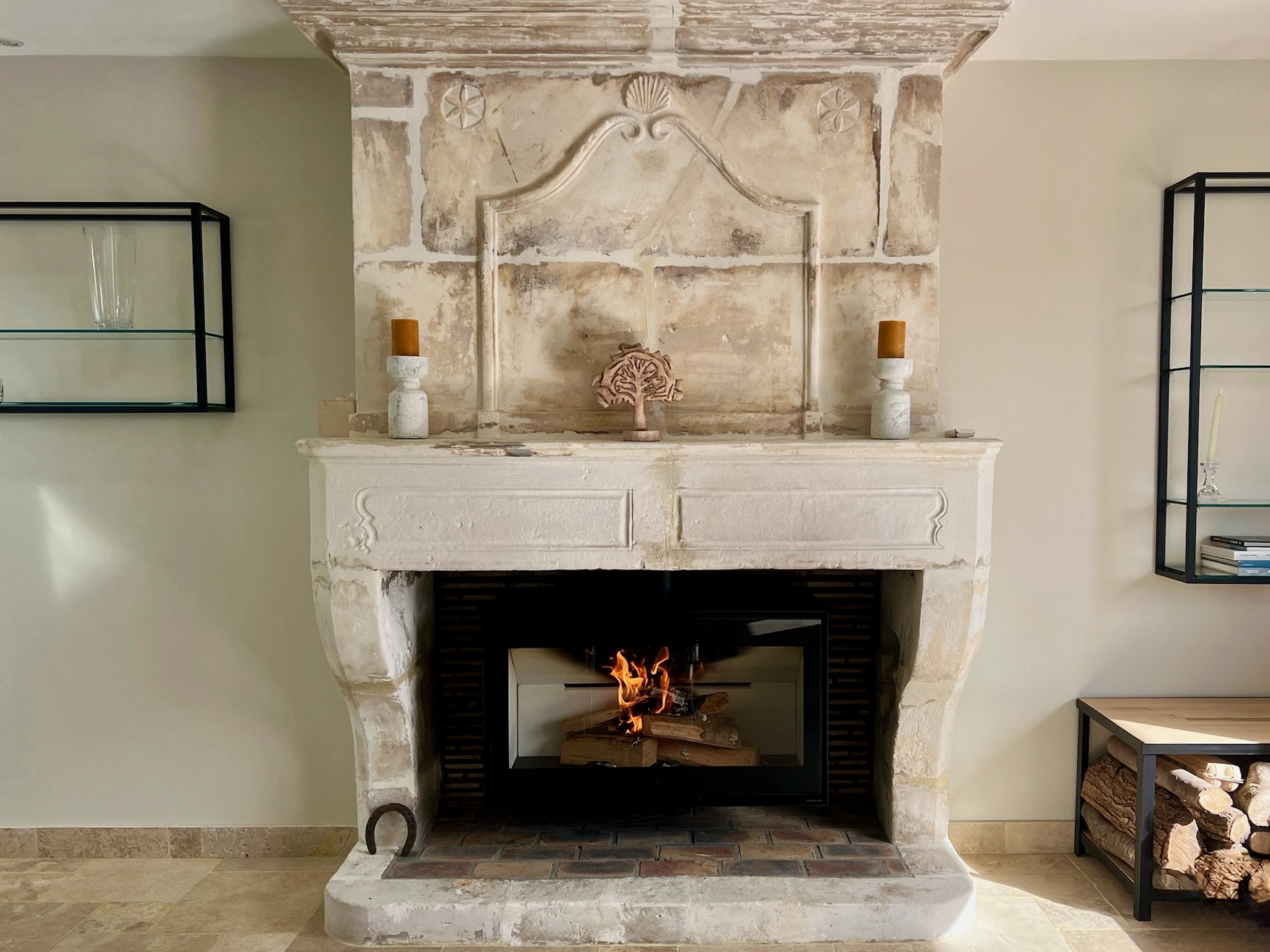 Poêle à bois format XXL avec le Scan 1007 Box installé à Cabourg