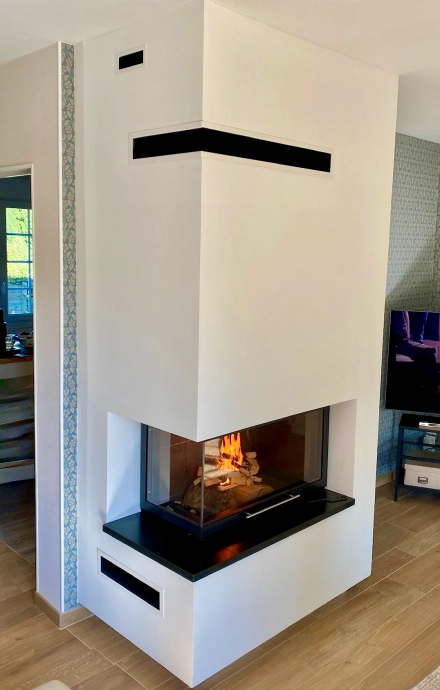 Installation d'un Tecknika Latéral 900 Totem Fire à Cambes-en-Plaine