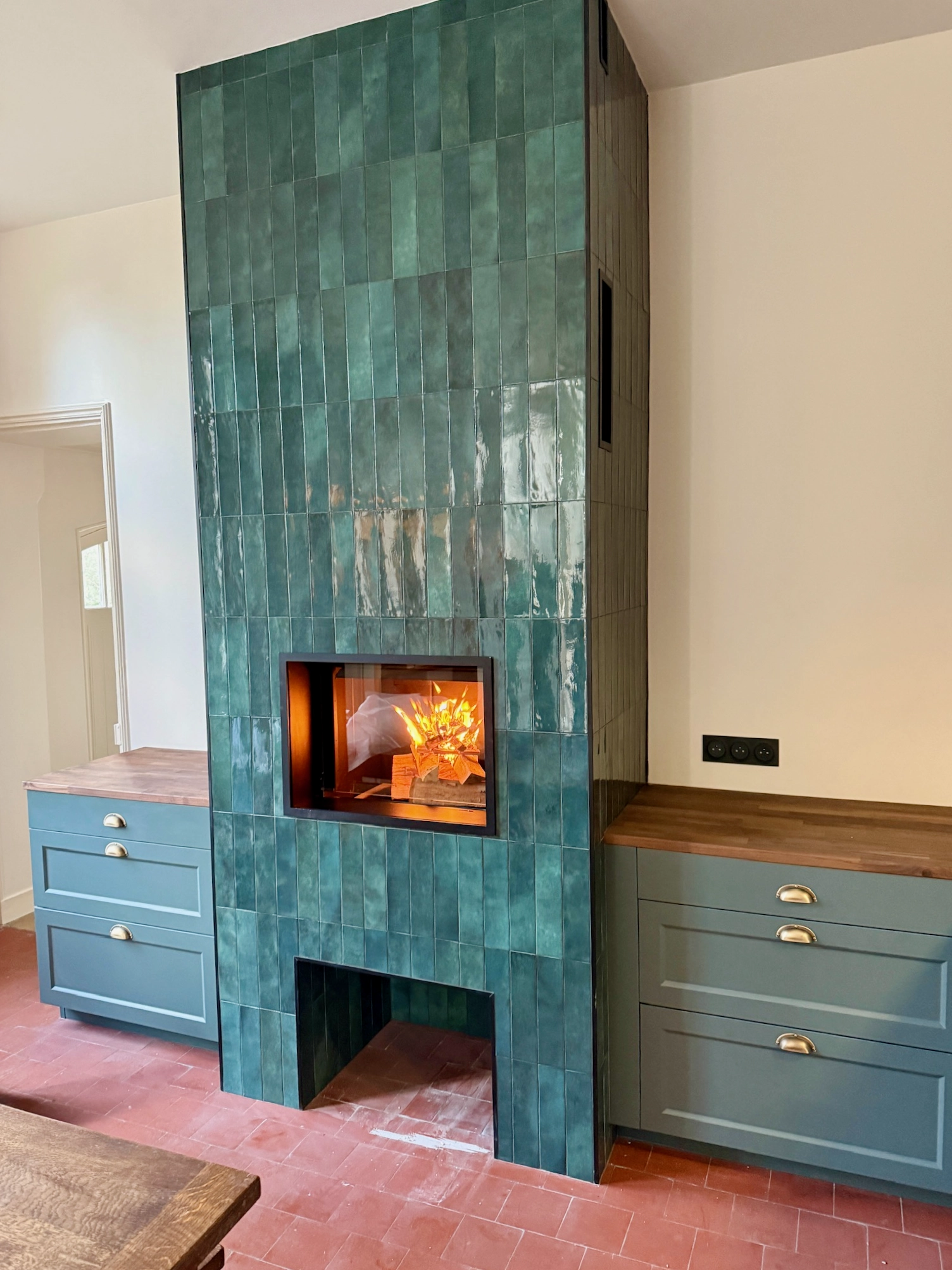 Installation d’une cheminée bois M Design Luna Diamond en Normandie