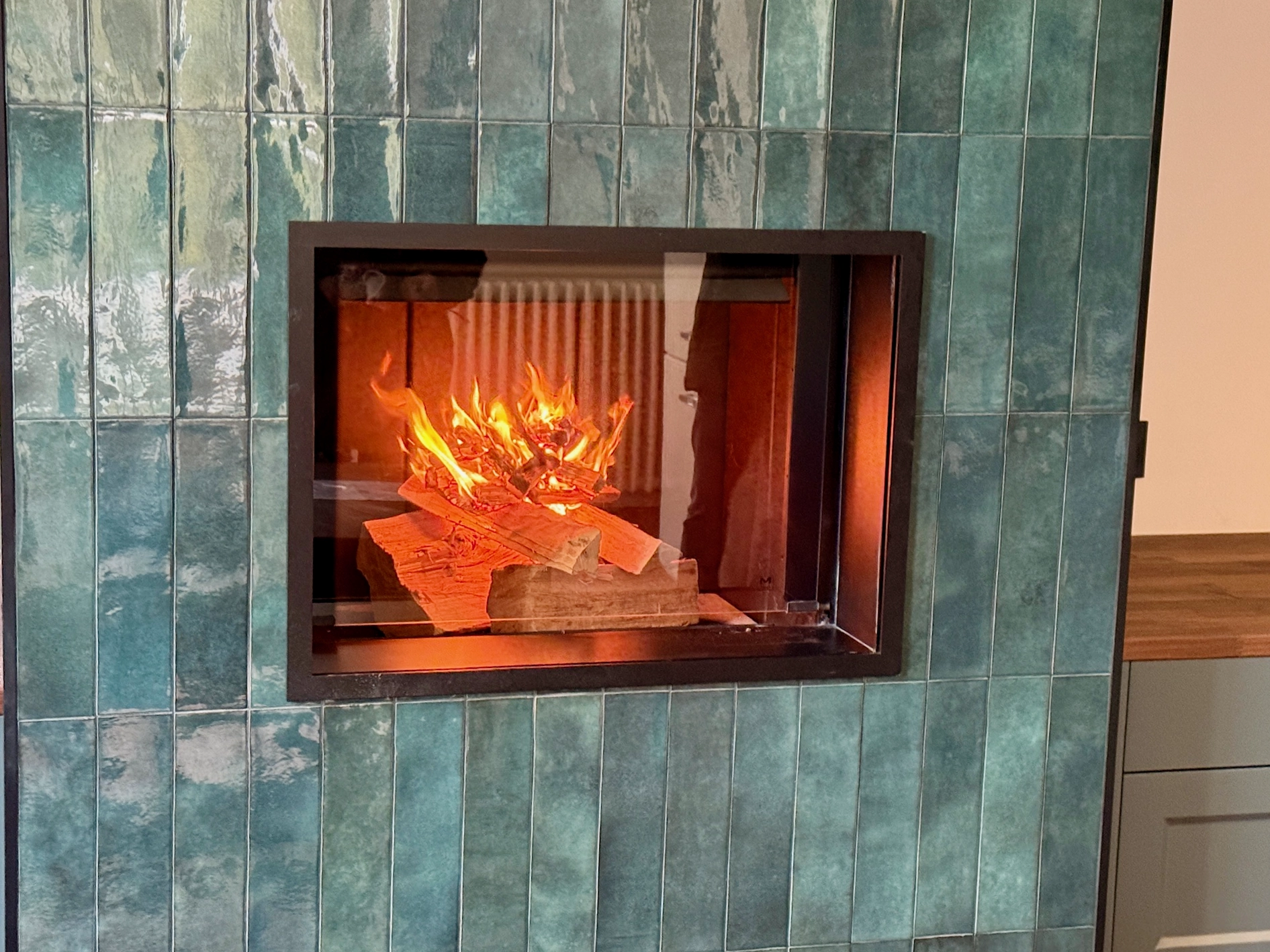 Installation d’une cheminée bois M Design Luna Diamond en Normandie