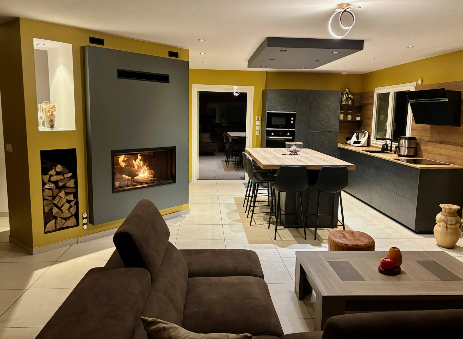 Installation d’une cheminée bois à foyer horizontal à Feuguerolles-Bully