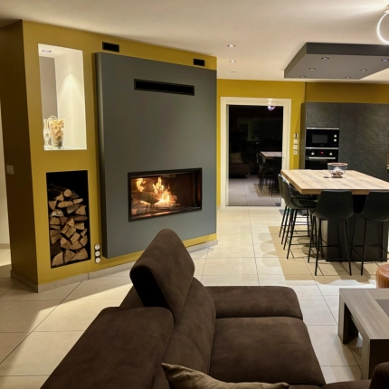 Installation d’une cheminée bois à foyer horizontal à Feuguerolles-Bully