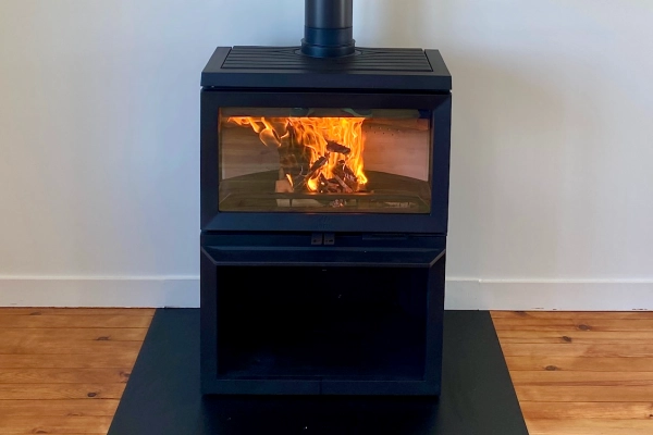 Poêle à bois Jotul 620B installé à Courseulles-sur-Mer