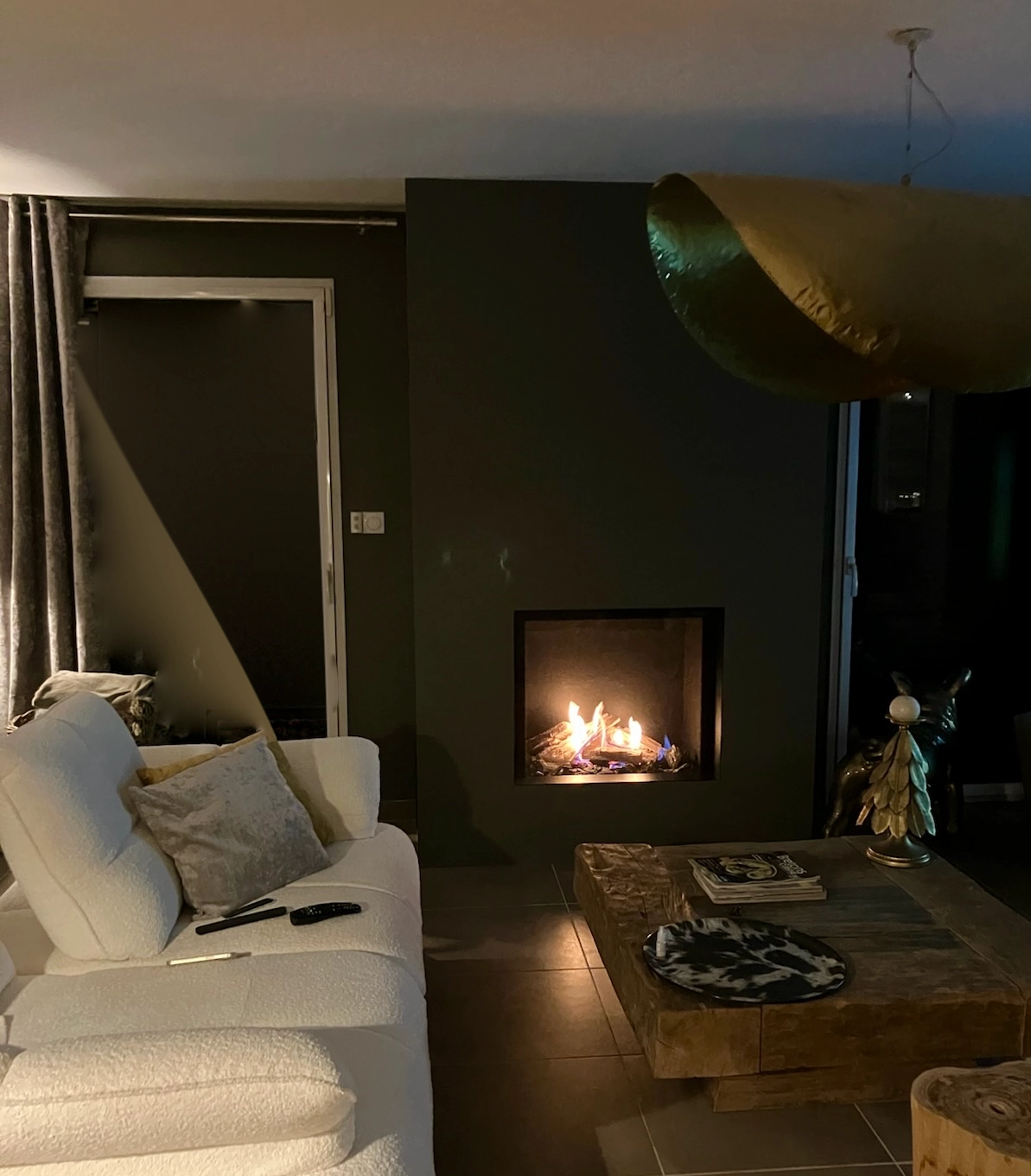 Pose d’une cheminée à gaz Truevision 850V à Deauville