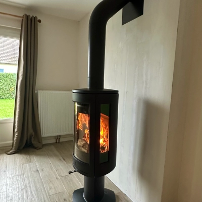 Installation d’un poêle à bois Jotul F373 Advance à Biéville-Beuville