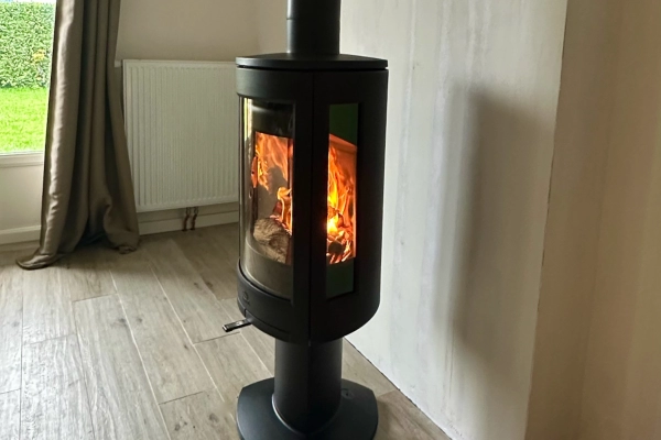 Installation d’un poêle à bois Jotul F373 Advance à Biéville-Beuville