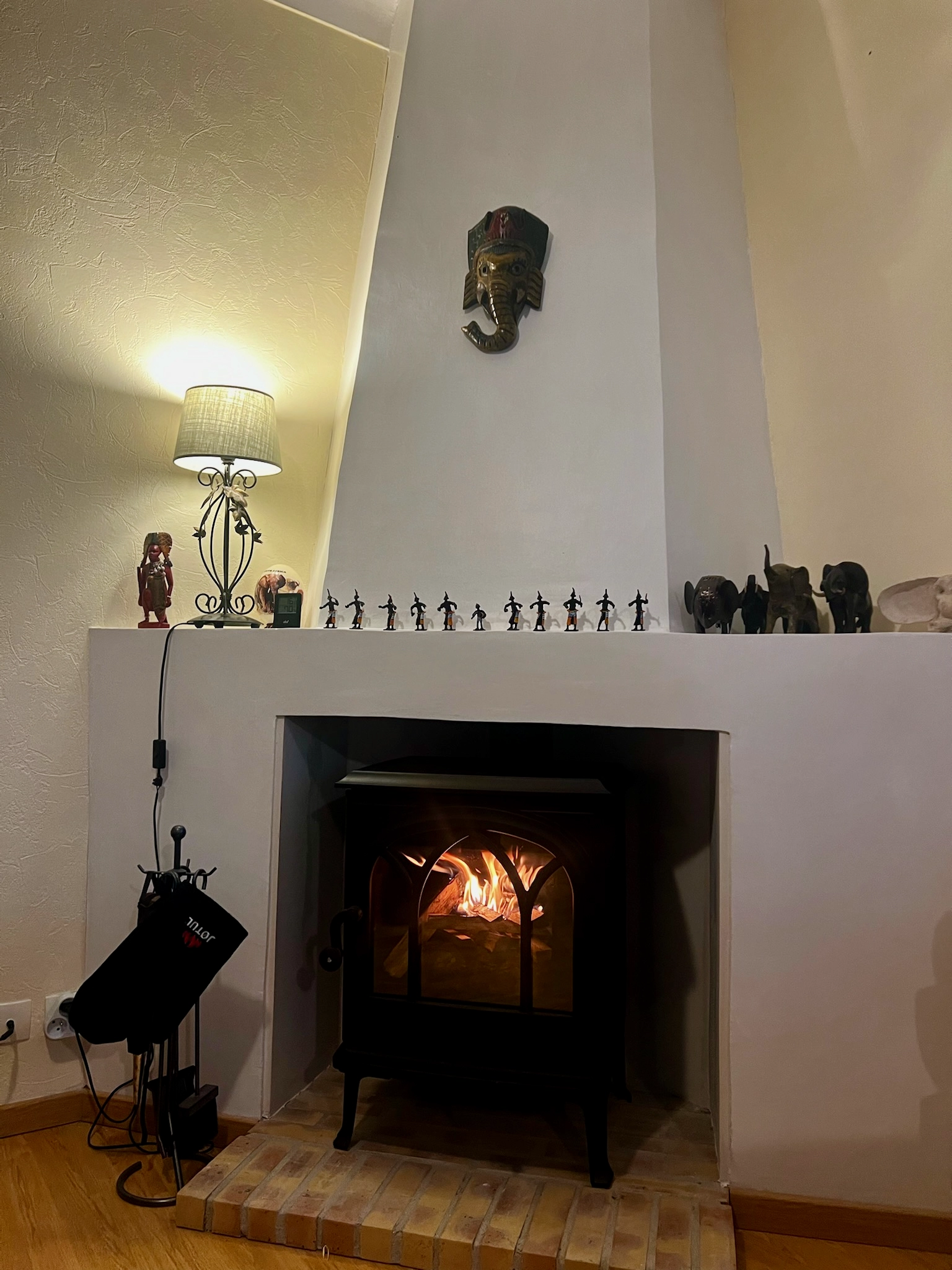 Pose d’un poêle à bois Jotul F205 LL dans le Calvados